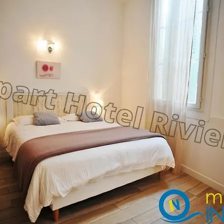 Aparthotel Riviera: Beachfront Old Town Studio with AC Nice Exterior photo